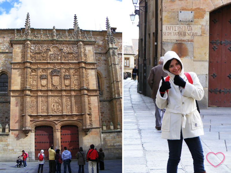 Combinação de duas fotos. Na da esquerda se vê a fachada do edifício da Escuelas Mayores com muitos turistas procurando a rã. Eu estou lá. Na da direita, estou eu comemorando por ter encontrado a rã.